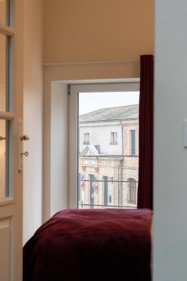 Sur La Place , Centre Village Cosy & Calme 2Ch Lapeyrouse-Fossat 외부 사진
