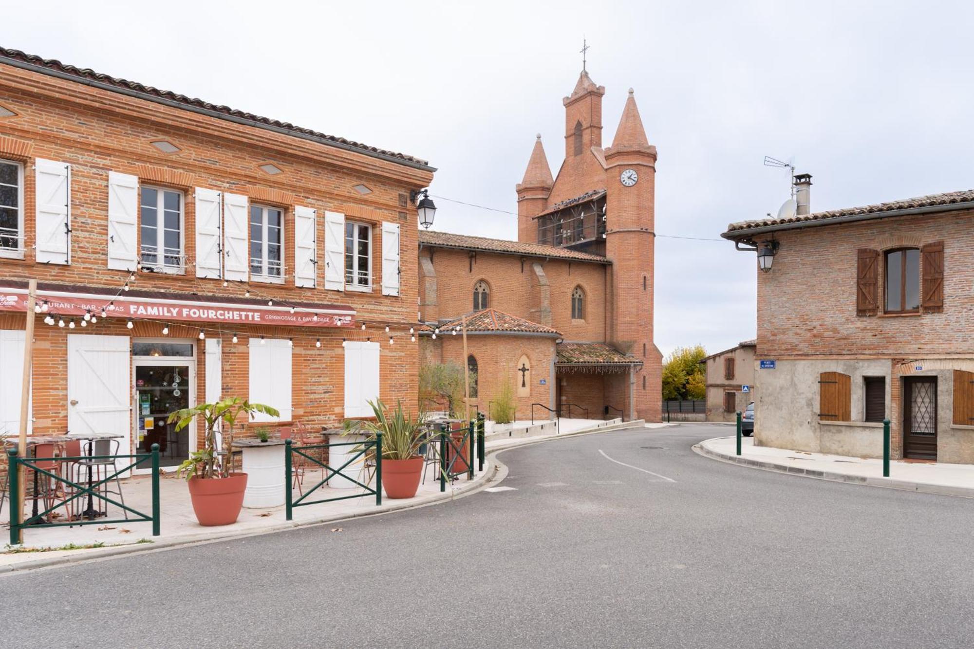 Sur La Place , Centre Village Cosy & Calme 2Ch Lapeyrouse-Fossat 외부 사진